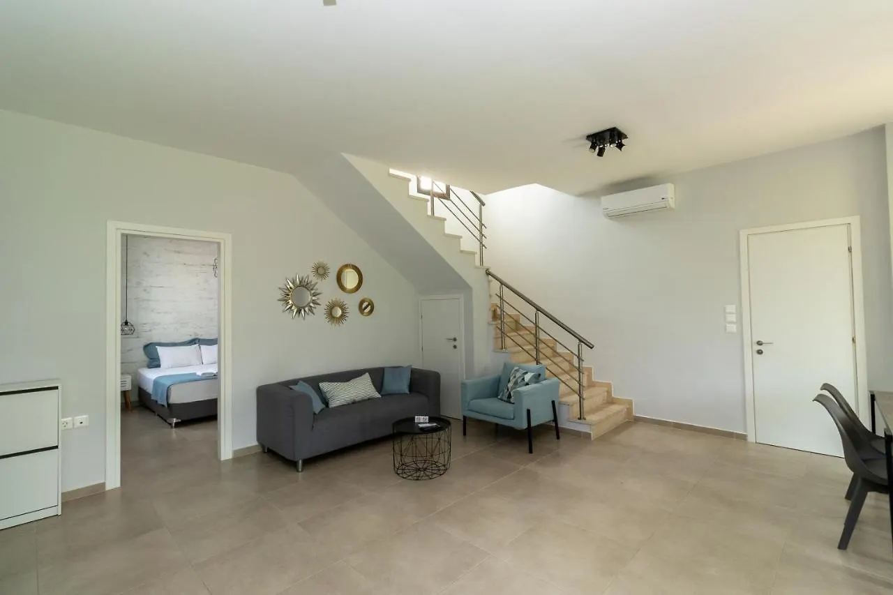 Friday Mood By Diomedes Group Villa Pefkochori Grecia