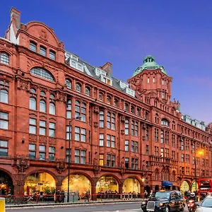 Vip Serviced Excellent Location Great Price London