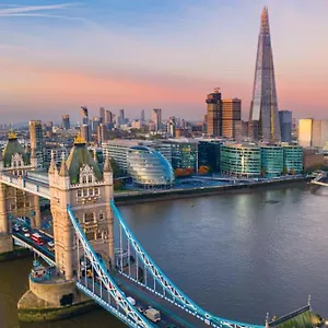 Cosy 2 Bdr Flat With Free Parking Near Tower Bridge London